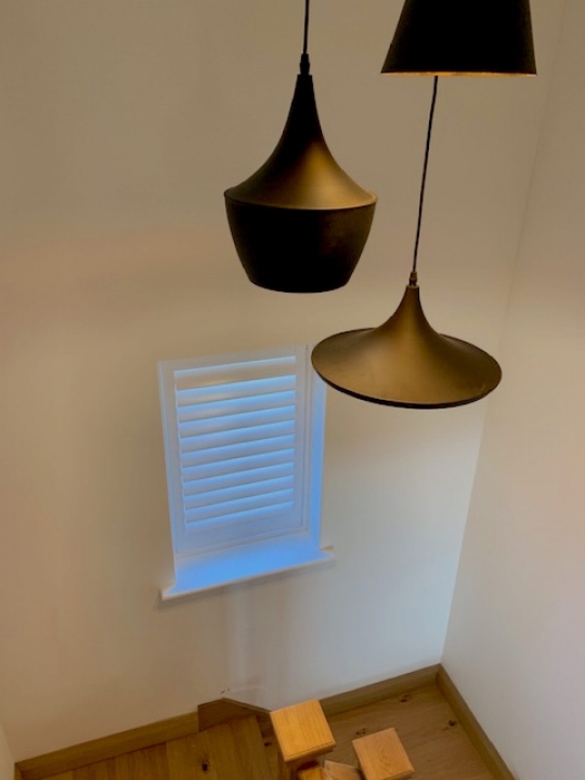 Shutters Fitted In Bishops Stortford Fitted in Bishops Stortford Hertfordshire. Beautiful 63mm window louvre shutters with easy tilt system.