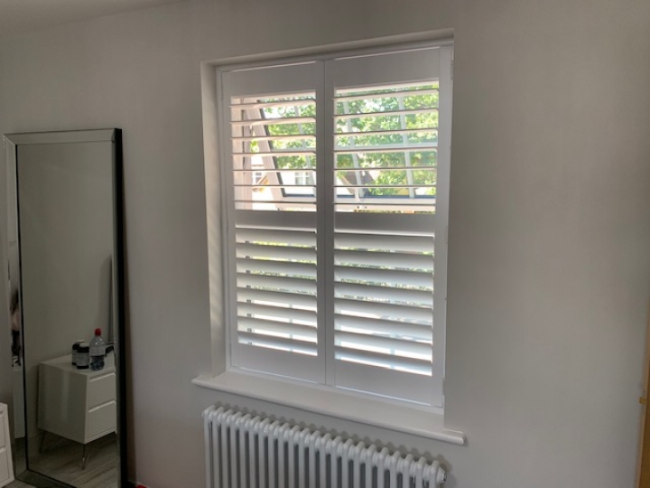 Shutters and blinds fitted in Hoddesdon and Cheshunt Hertfordshire. Roller blinds, Vertical blinds Awnings, Shutters, Pleated blinds, Supplied and fitted in Bishops Stortford, Cheshunt, Hoddesdon Sawbridgeworth, Ware, Harlow