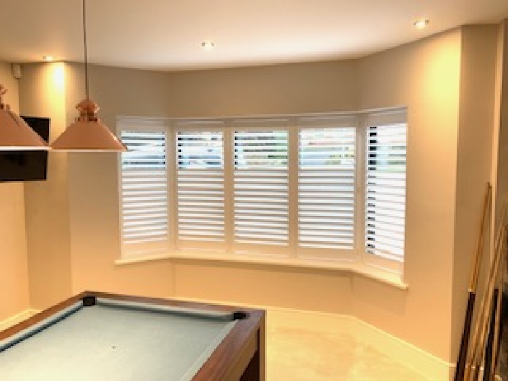 76mm louvre shutters with easy tilt