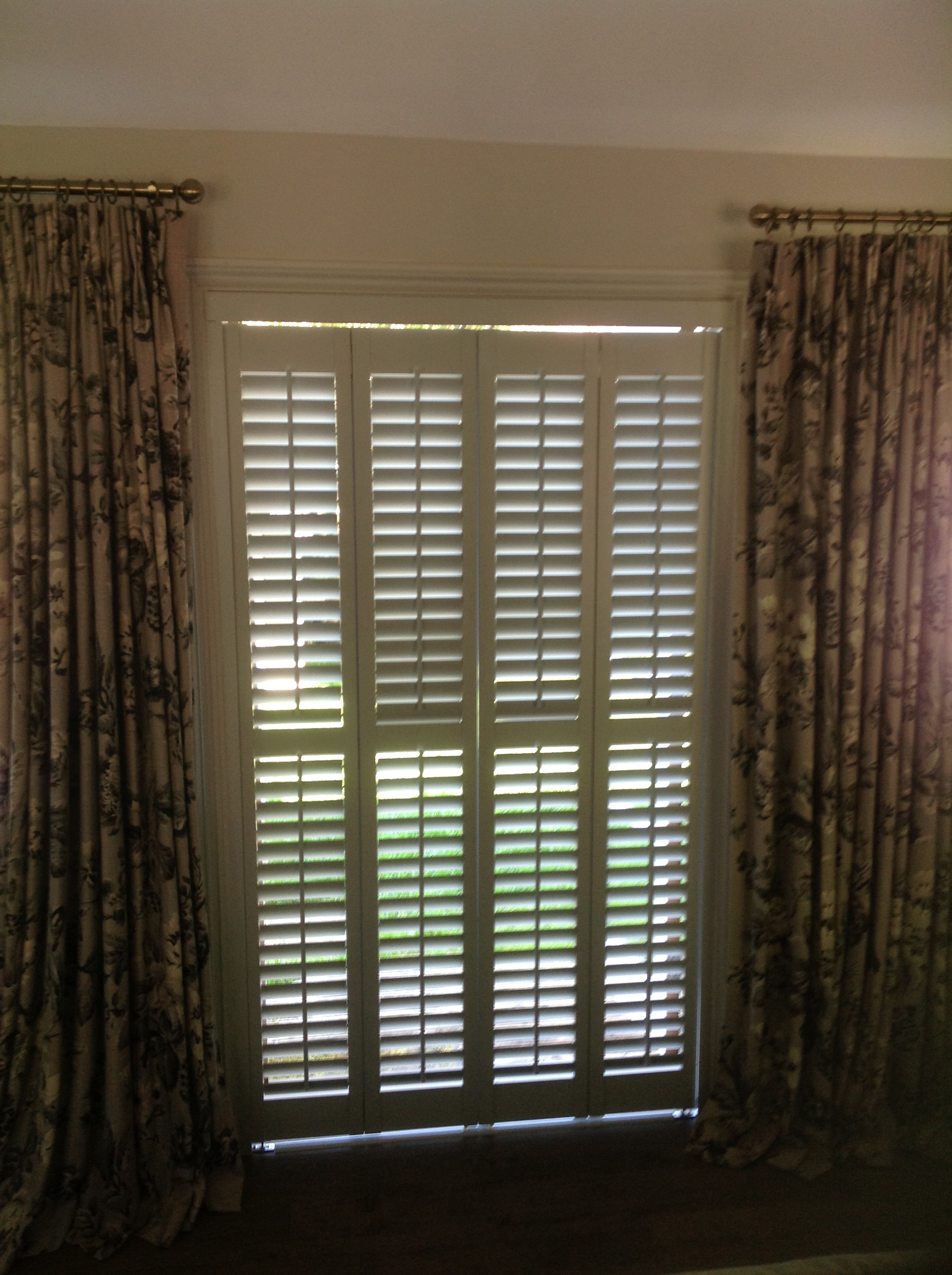 Plantation shutters - Carolina Blinds -  Blinds | Shutters | Awnings