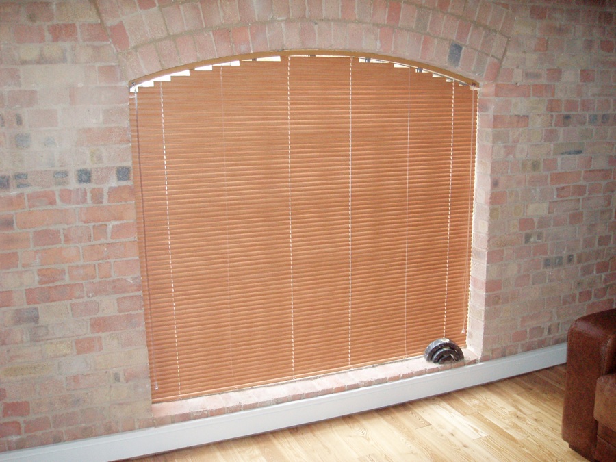Arched wood effect 25mm venetian fitted in Standon Mill in Standon Hertfordshire  - Venetian and wooden blinds -  Carolina Blinds